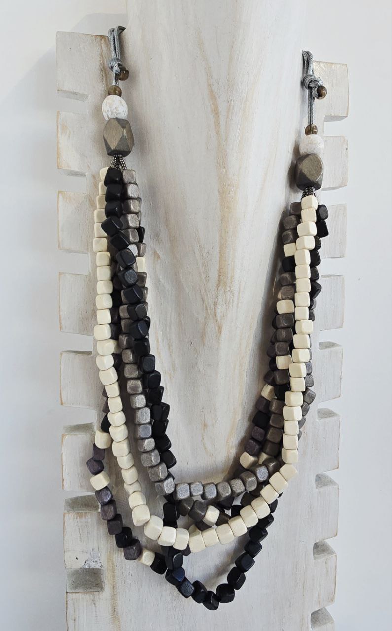 Kultura Knot Handmade Necklace