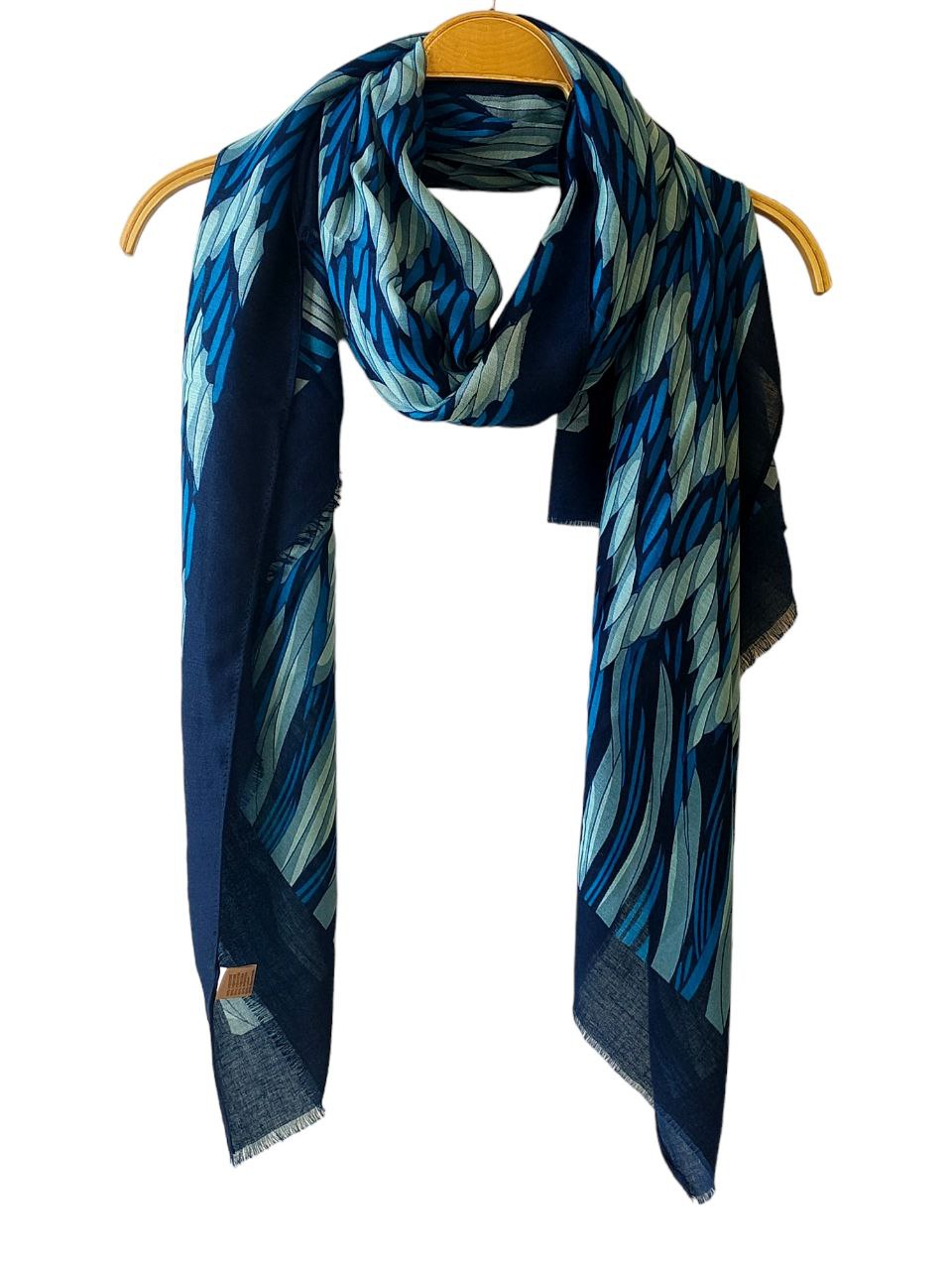 90018 Scarves